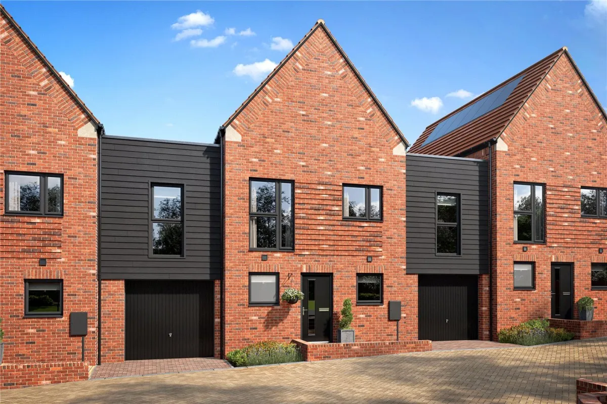 3 bed house for sale, with 3 bedrooms in Moor Hall Road, Harlow, CM17