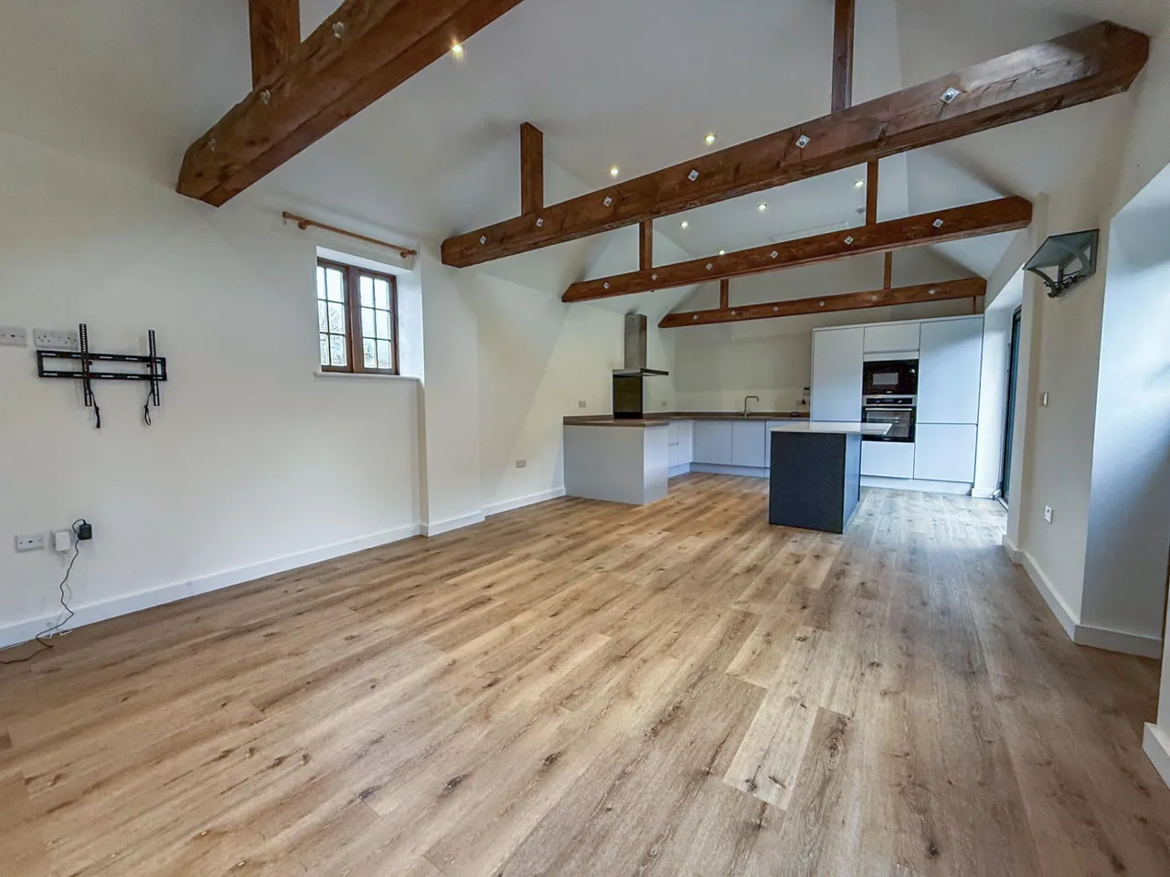 Main Street, Newark-on-Trent, NG23, photo 3
