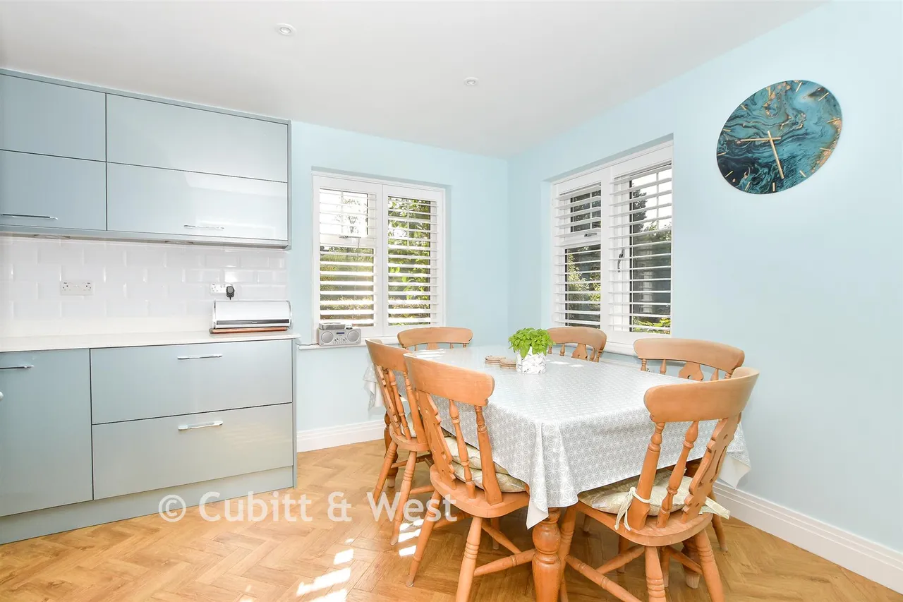Charters Gate Way, Wivelsfield Green, RH17, photo 6