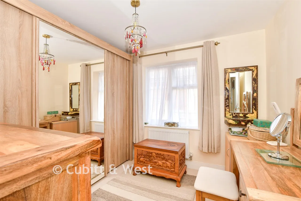 Charters Gate Way, Wivelsfield Green, RH17, photo 14