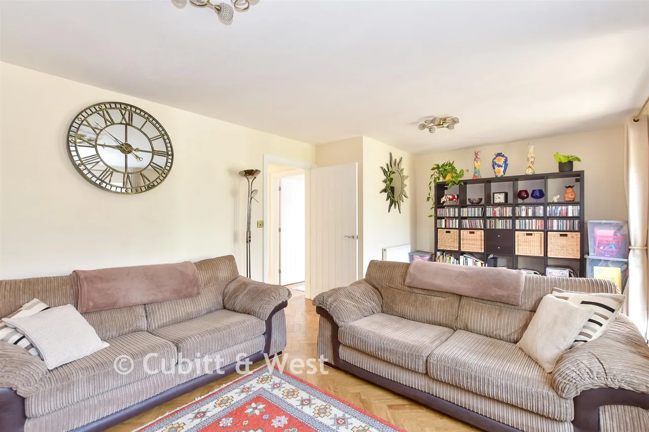 Charters Gate Way, Wivelsfield Green, RH17, photo 4