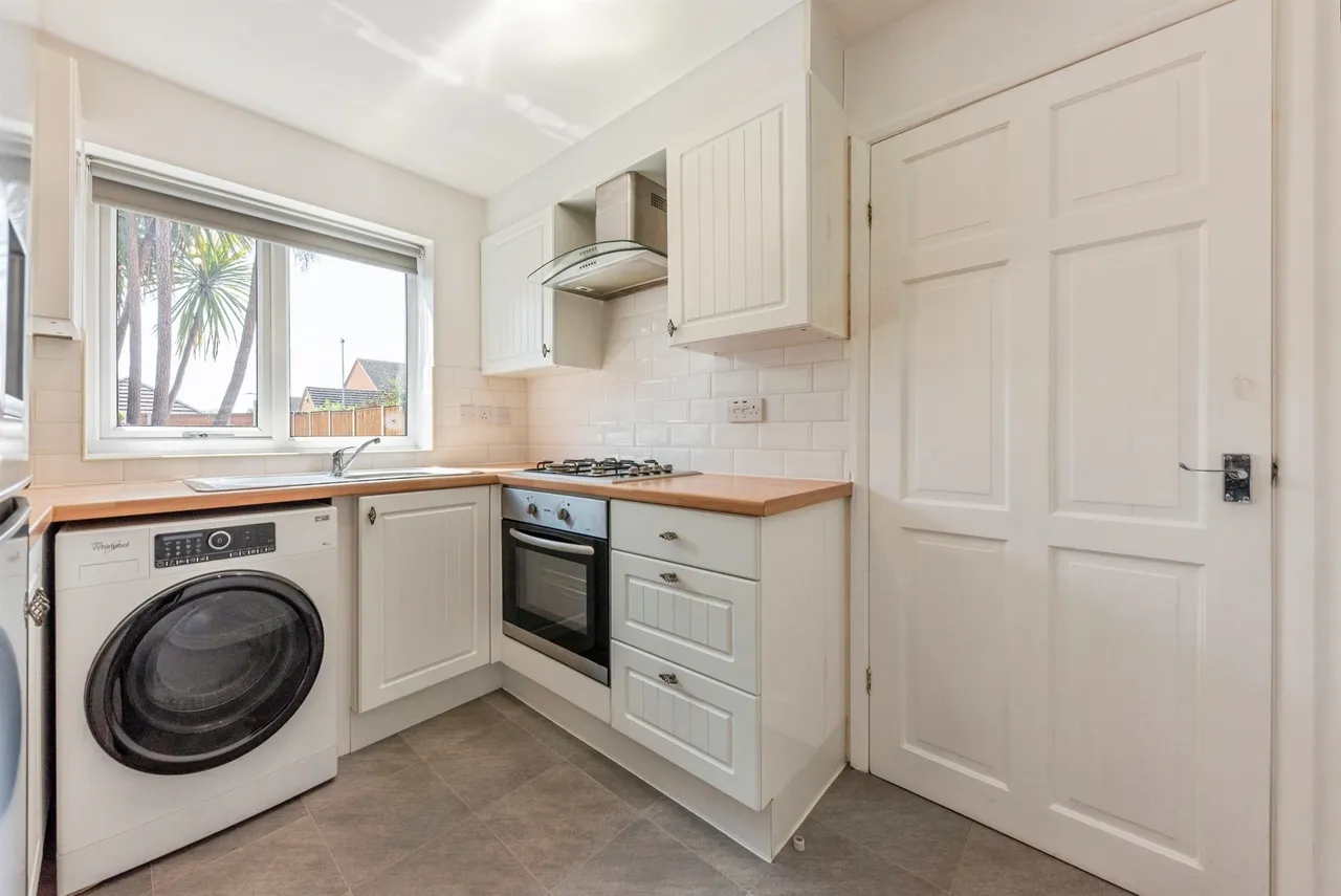 Ambleside Close, Sleaford, photo 9
