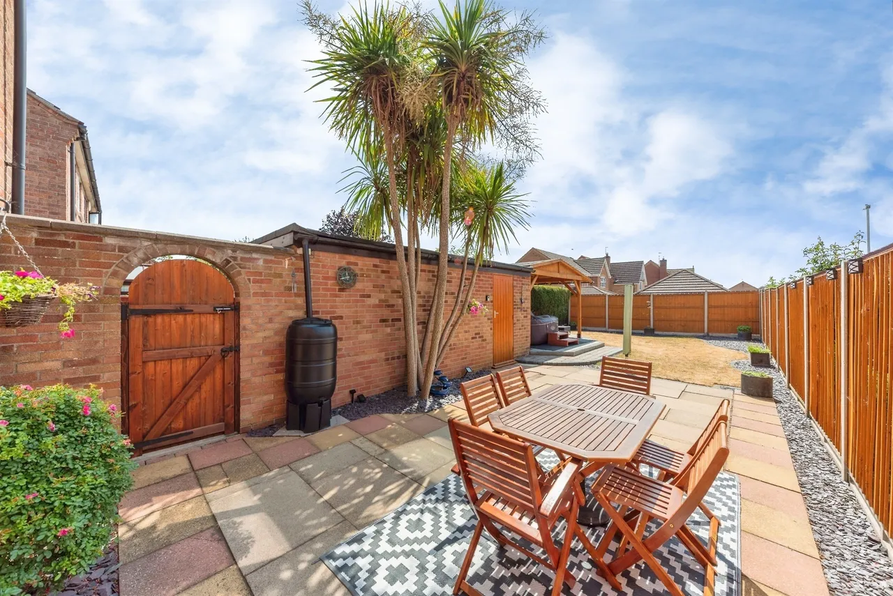 Ambleside Close, Sleaford, photo 4