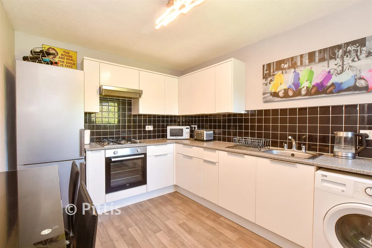 Victoria Avenue, Shanklin, PO37, photo 3