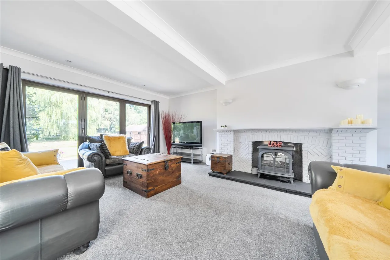 Southwick Road, North Boarhunt, photo 13