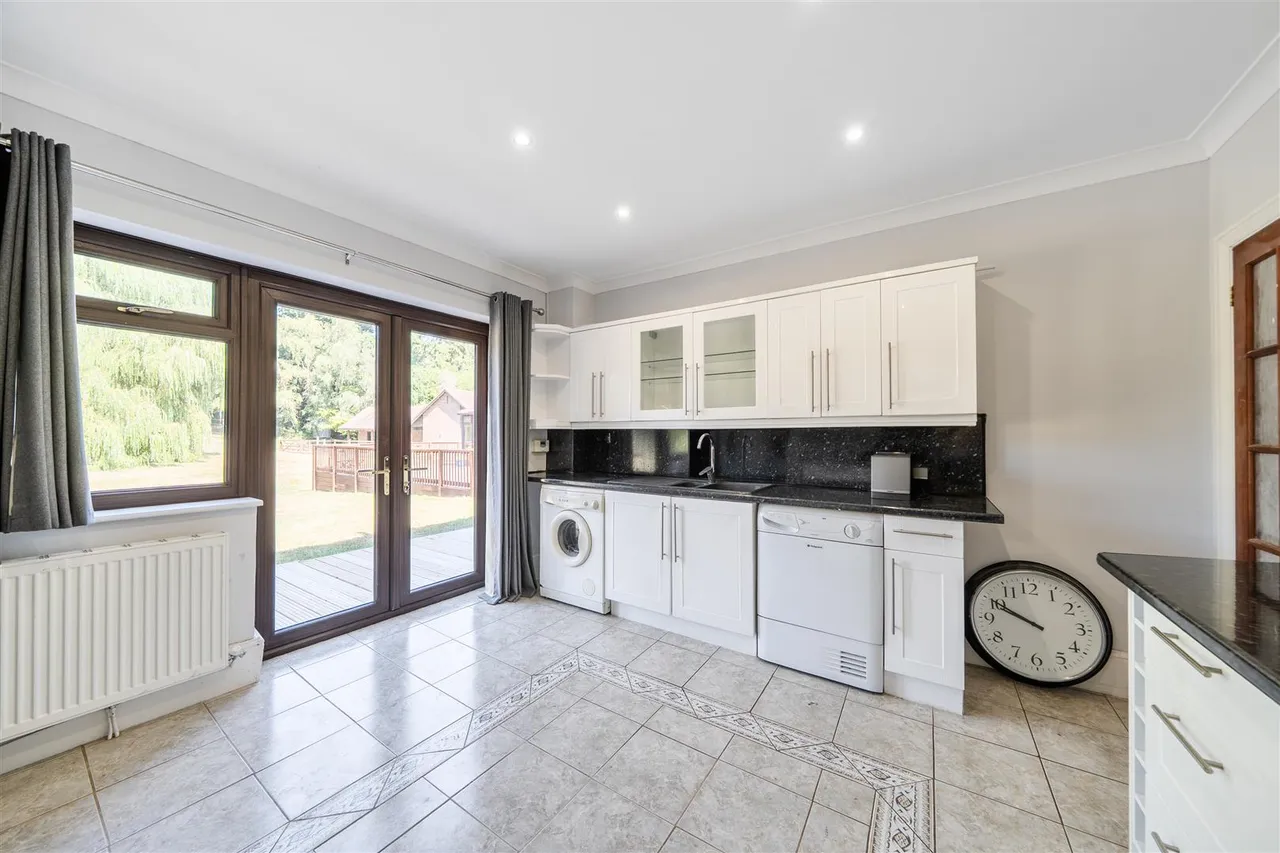 Southwick Road, North Boarhunt, photo 15