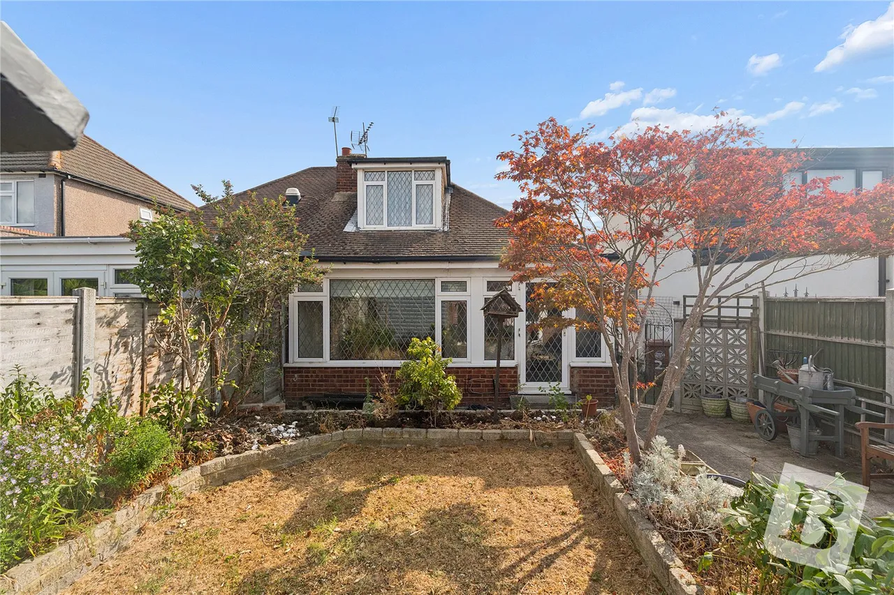 Tennyson Road, Harold Hill, RM3, photo 10