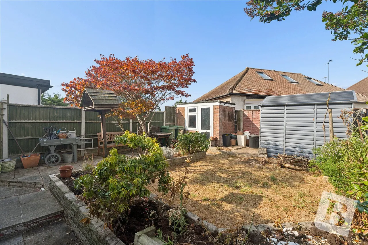 Tennyson Road, Harold Hill, RM3, photo 11