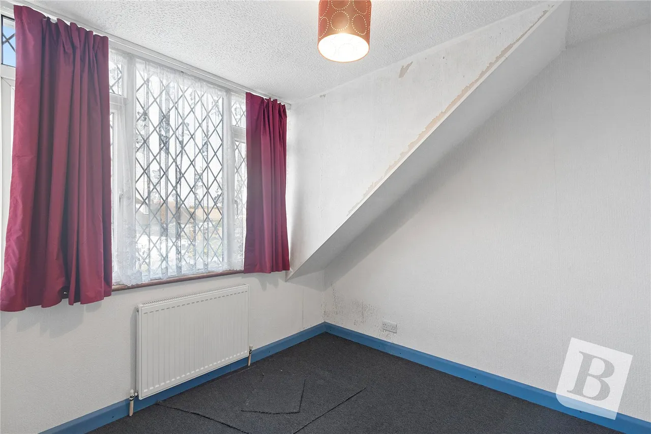 Tennyson Road, Harold Hill, RM3, photo 8