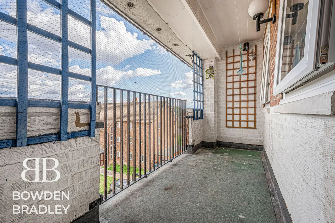 Aragon Drive, Hainault, IG6, photo 25