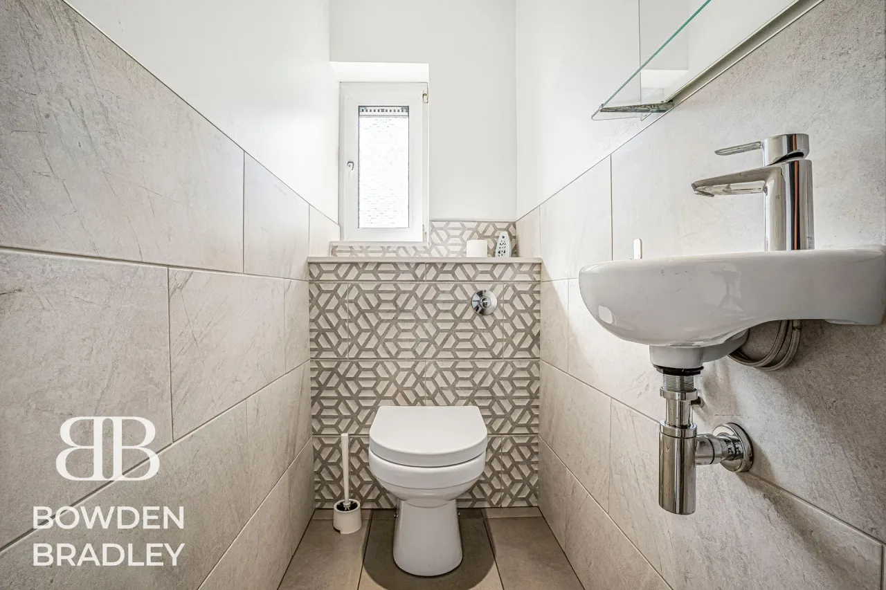 Aragon Drive, Hainault, IG6, photo 20