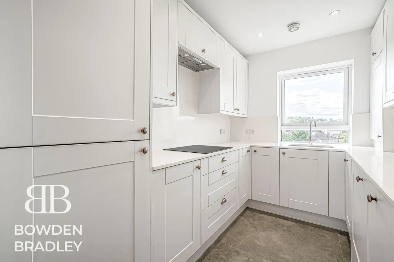 Aragon Drive, Hainault, IG6, photo 15