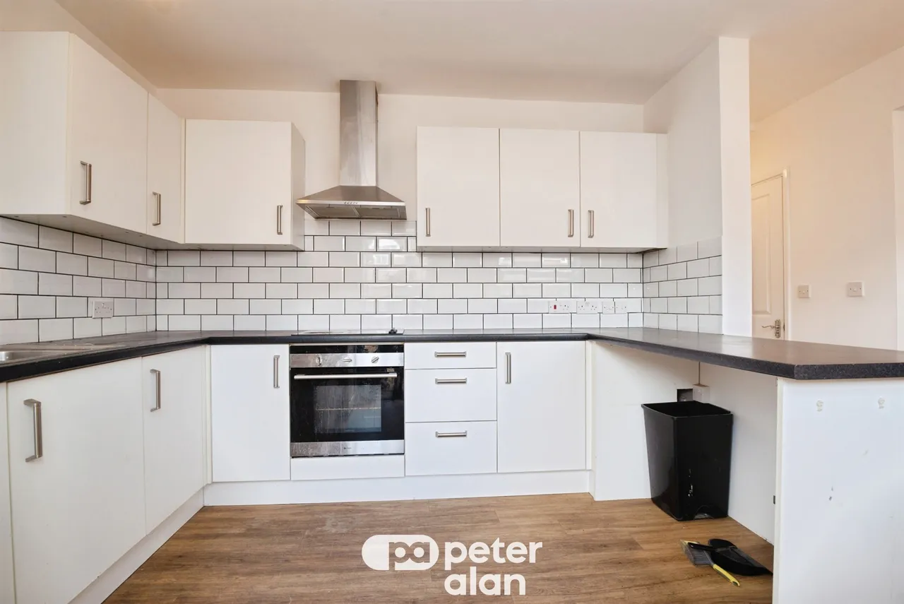 Elm Street, Cardiff, CF24, photo 3
