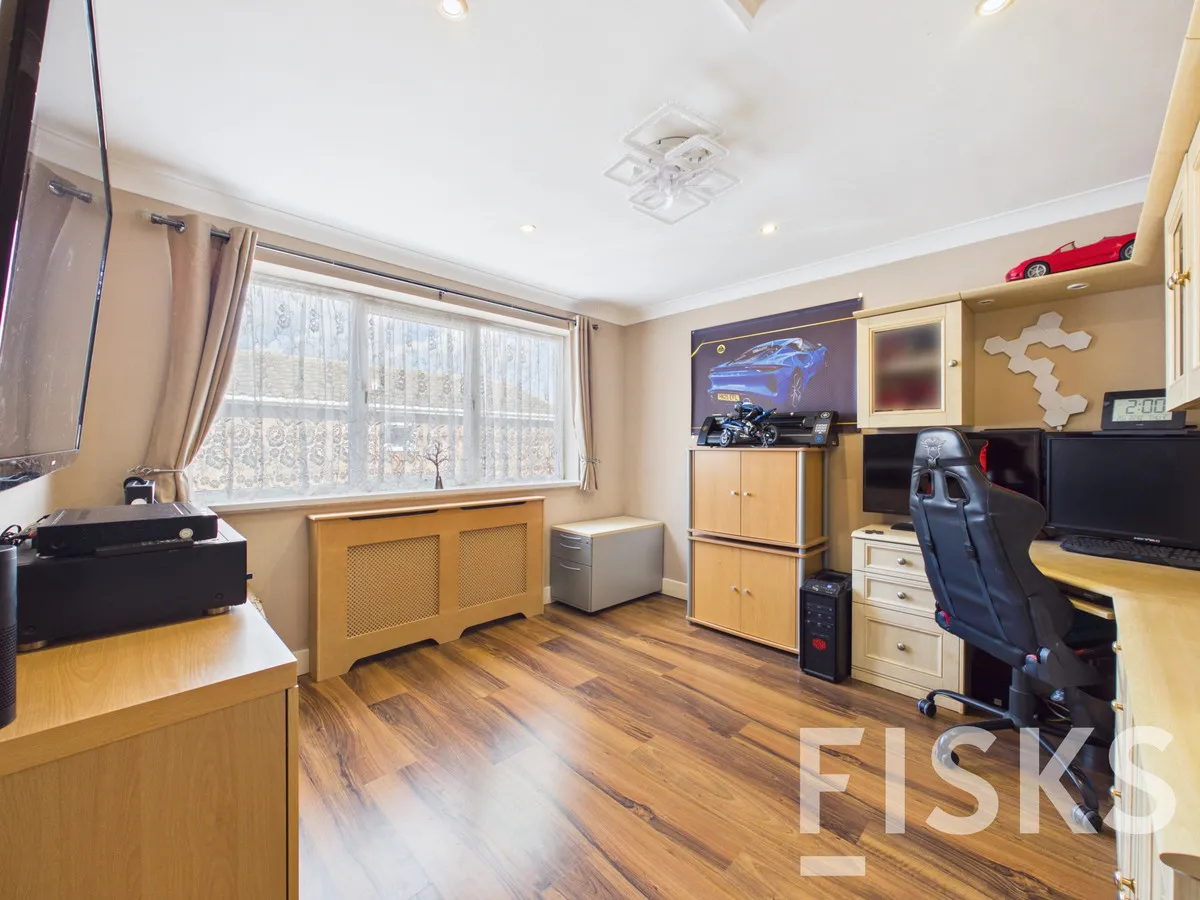 Westwood Road, Canvey Island, SS8, photo 12