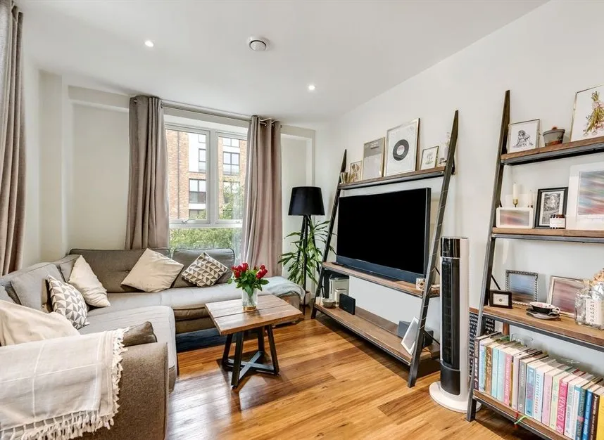 Rosenburg Road, Acton, W3, photo 2