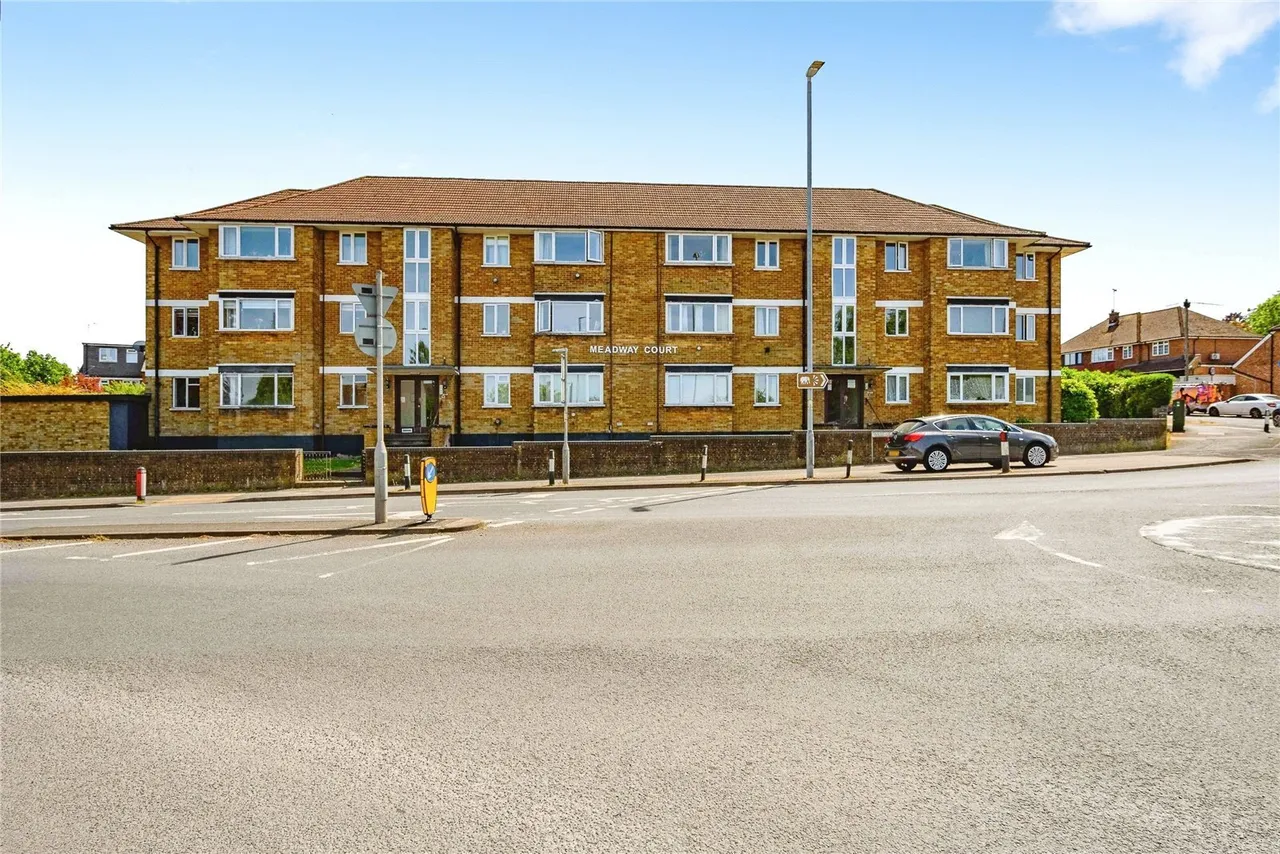 3 bed flat for sale — West Street, Dunstable, Bedfordshire, LU6