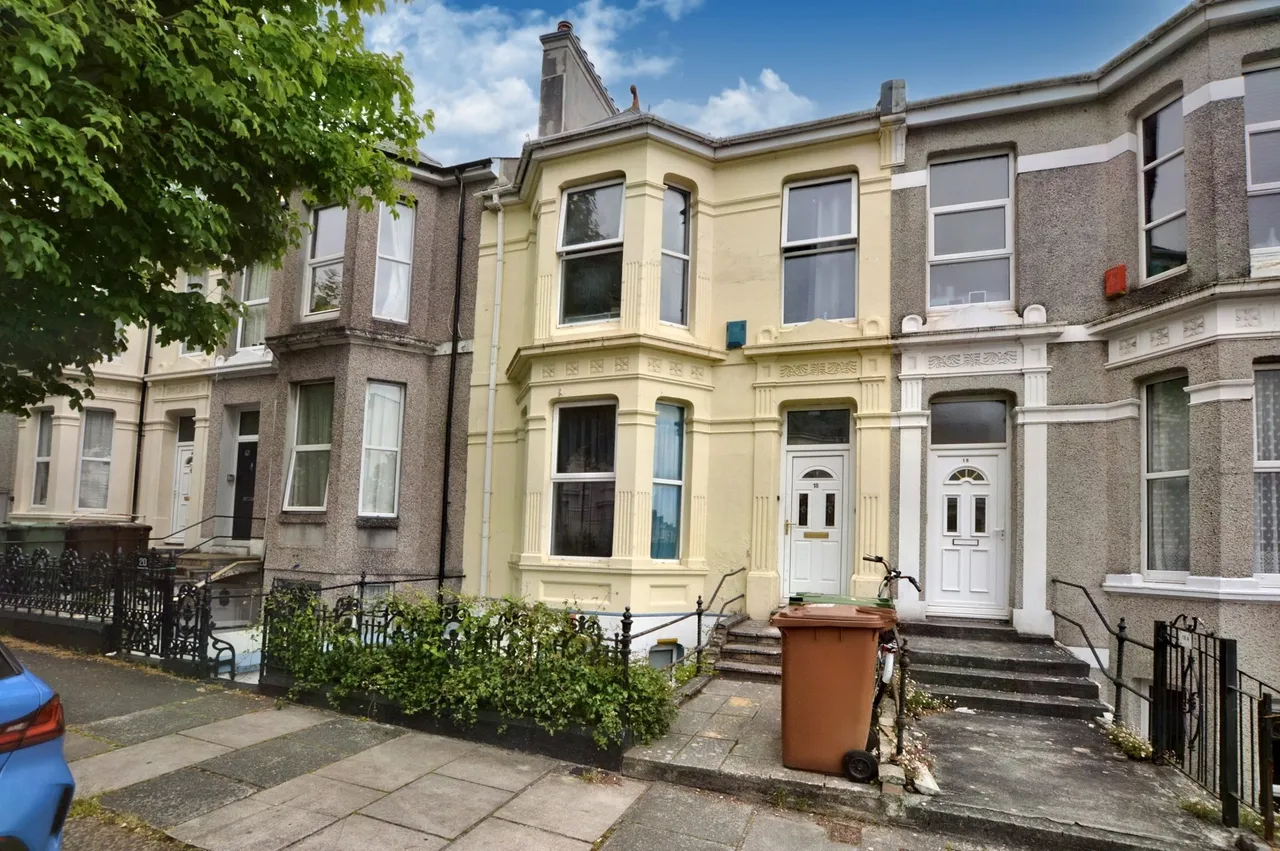 3 bed property for sale — Greenbank Avenue, Plymouth, Devon, PL4
