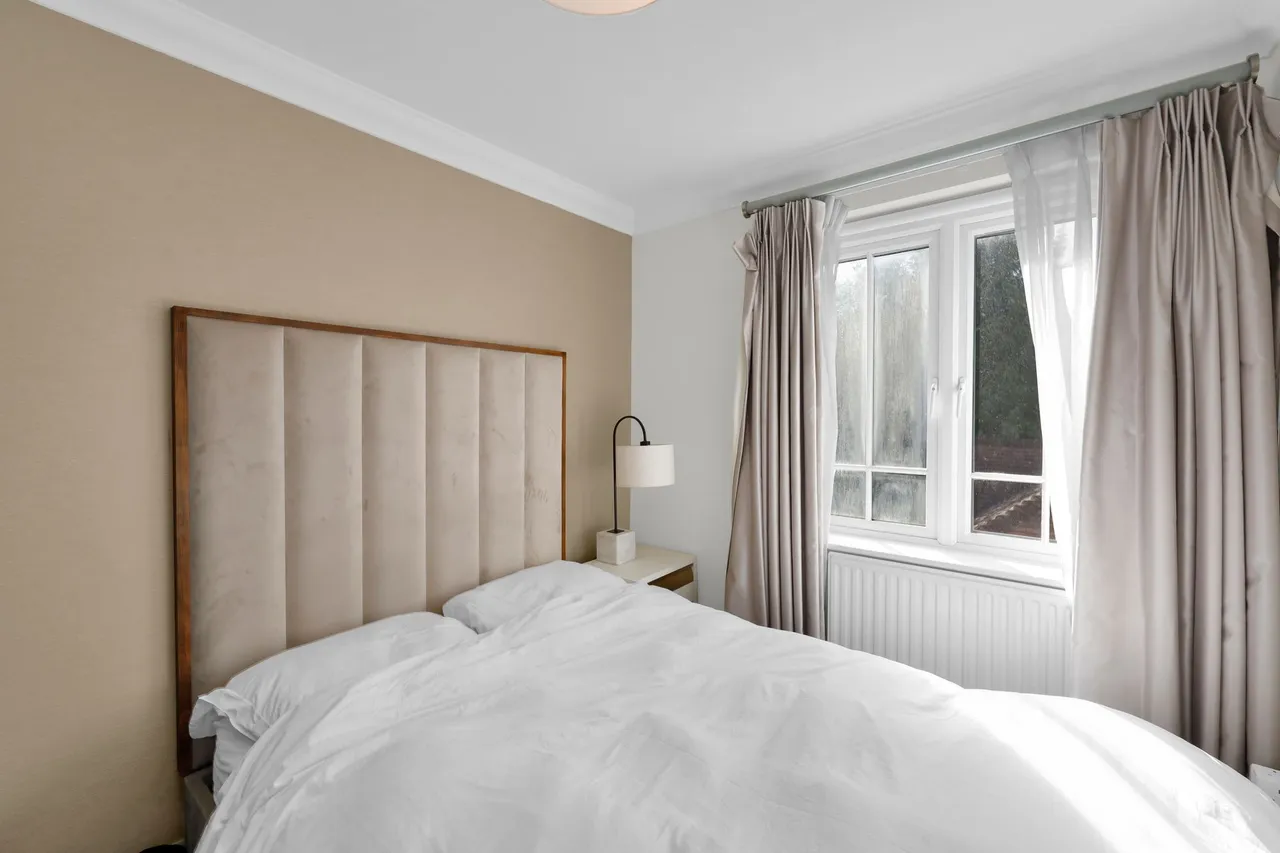 Cavendish Place, London, NW2, photo 8