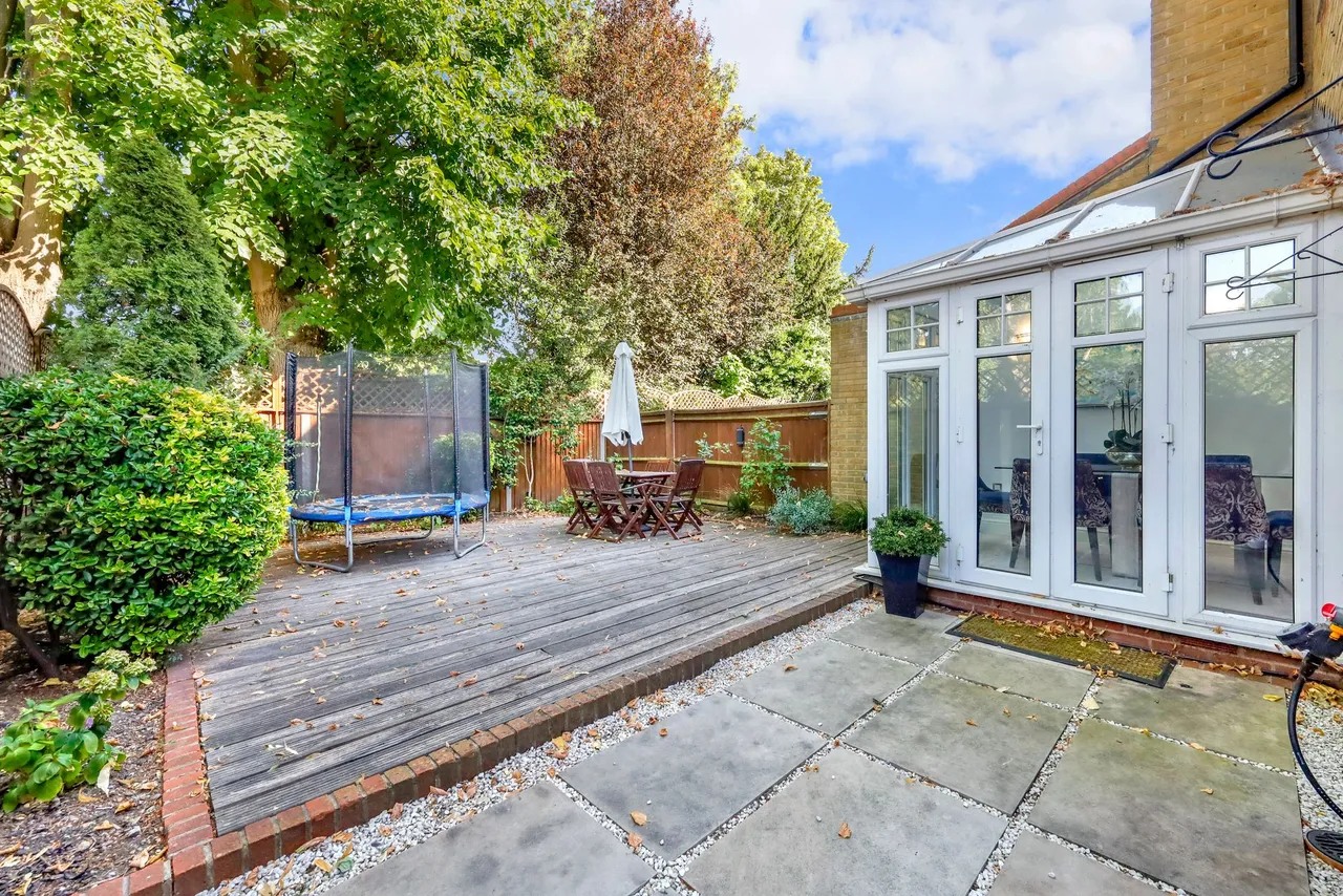 Cavendish Place, London, NW2, photo 14