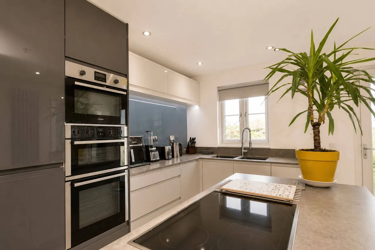Crescent Lodge, Overstone, Northampton, NN6 0SR, photo 9