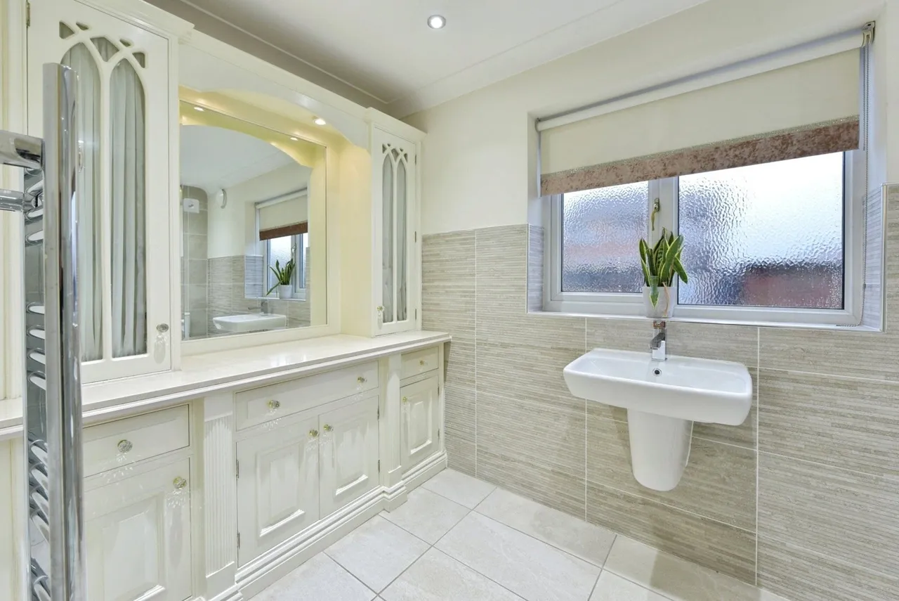 Broadlands Avenue, Owlthorpe, Sheffield, South Yorkshire, S20, photo 8