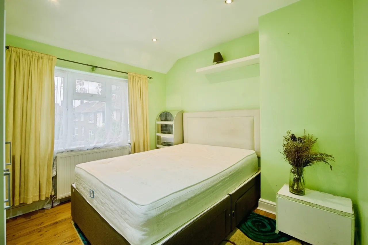 Powell Gardens, Dagenham, RM10, photo 7