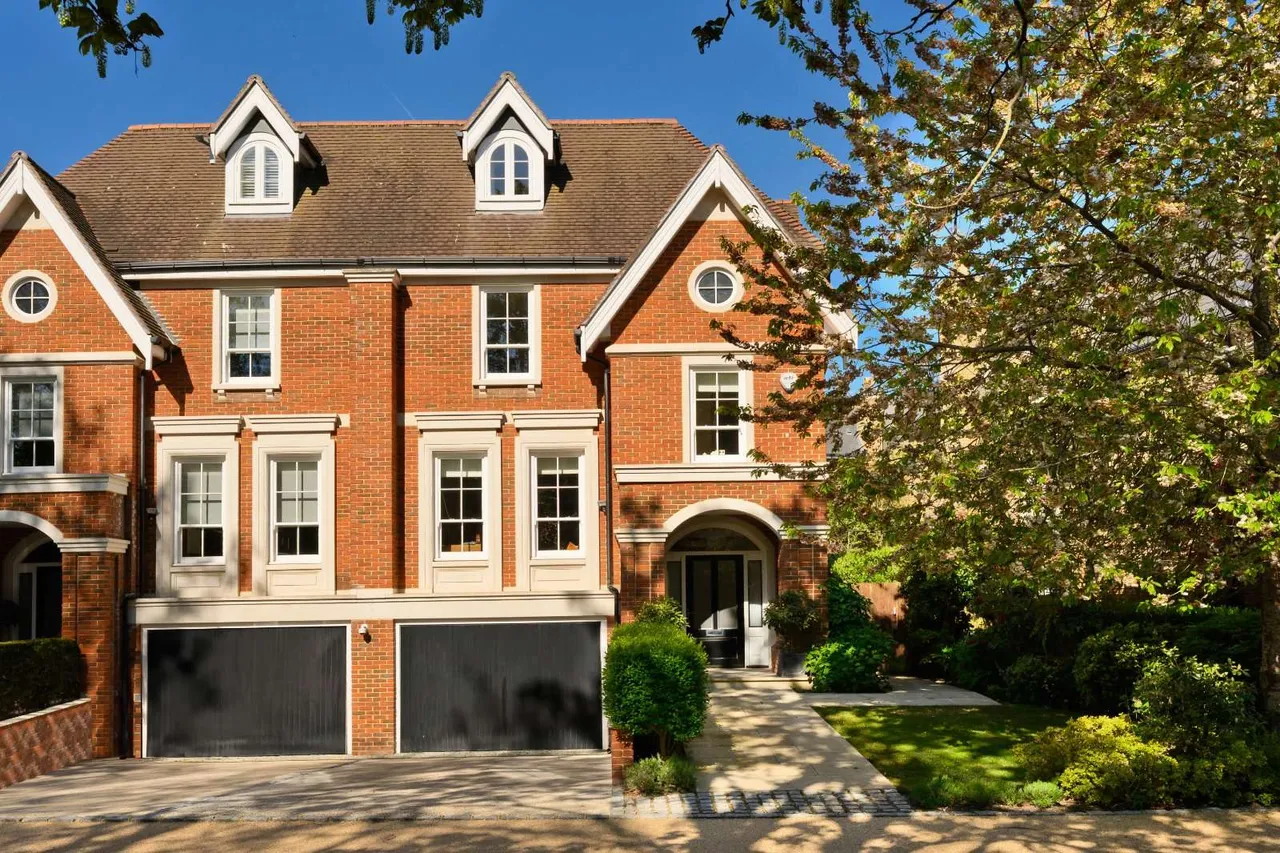 5 bed house for sale — Wootton Place, Esher, Surrey, KT10 9FH
