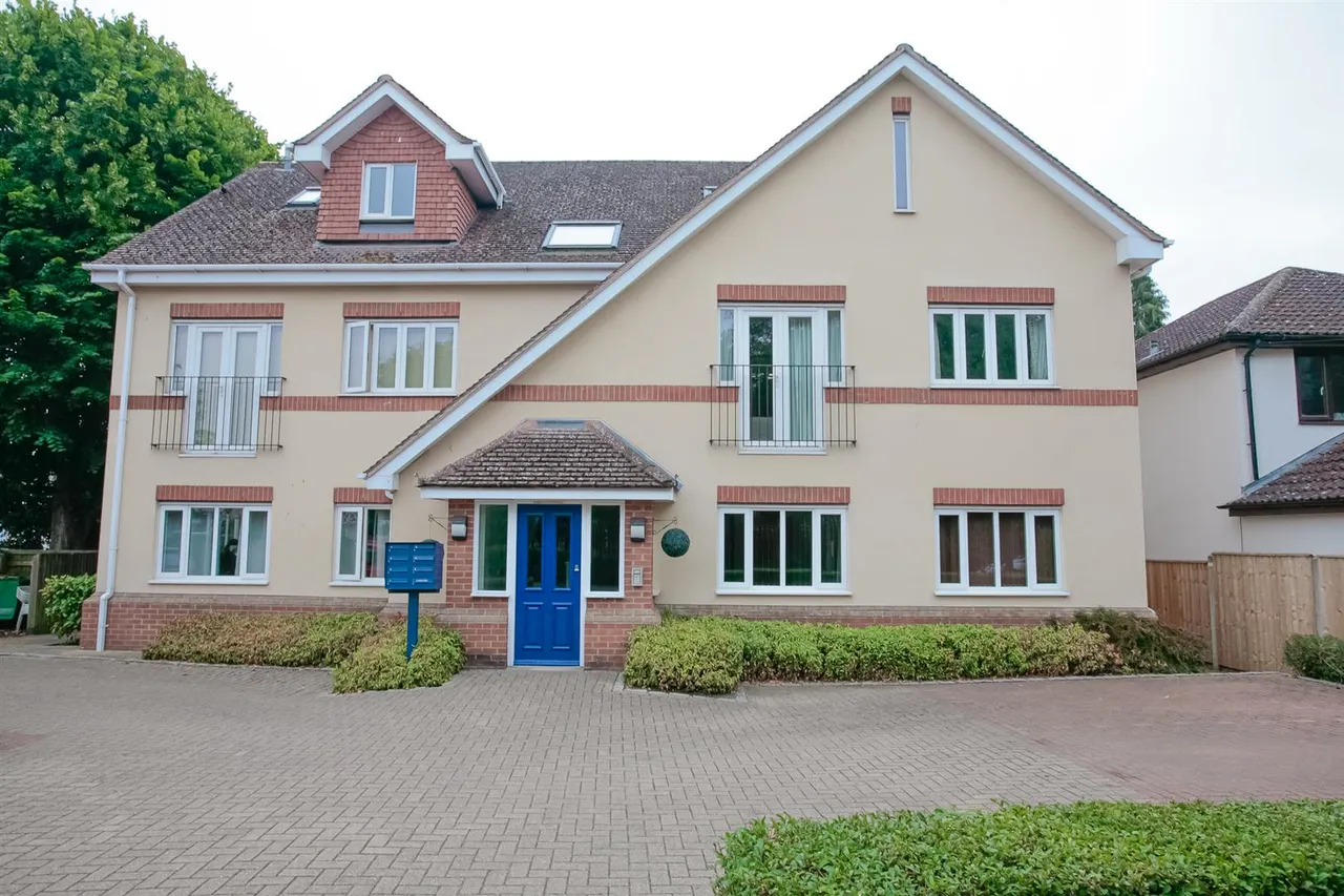 2 bed flat to rent, Five Mile Drive, Oxford