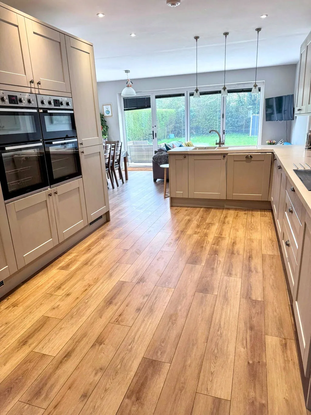 Wallis Road, Bournemouth BH10 4AG, photo 6