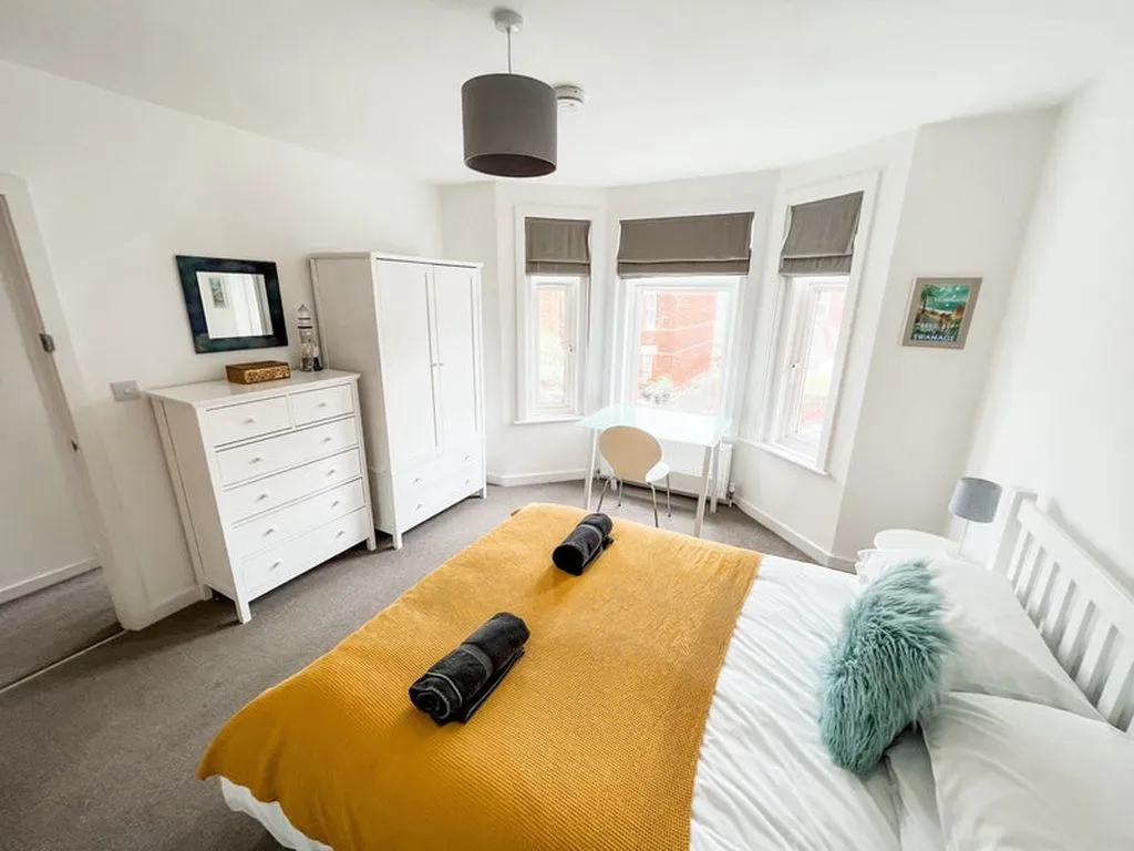 Wallis Road, Bournemouth BH10 4AG, photo 23