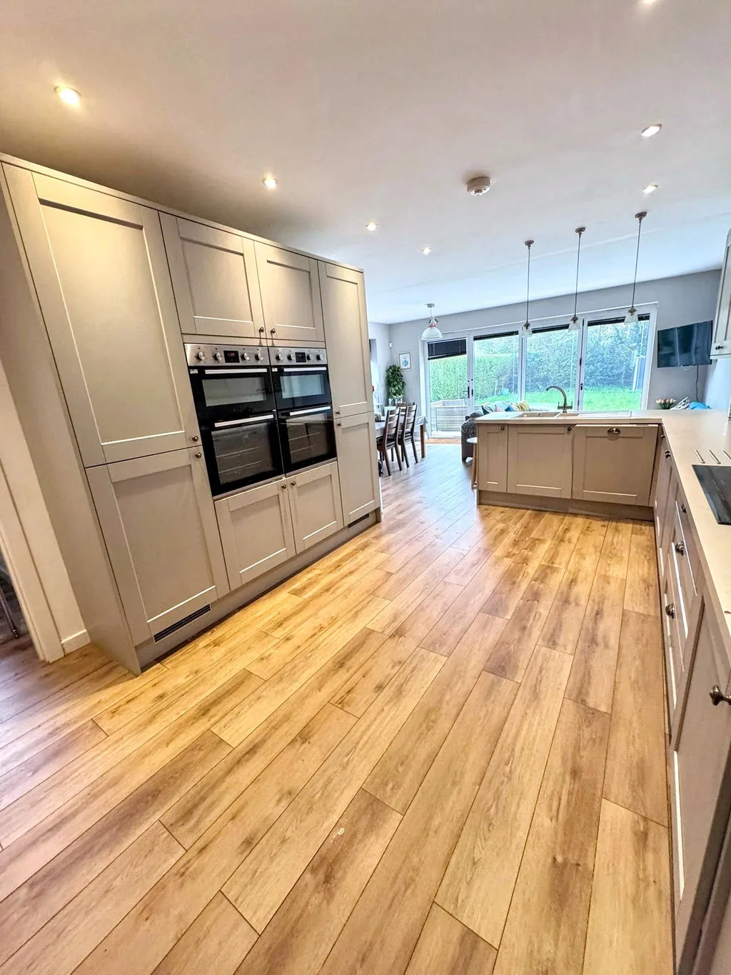 Wallis Road, Bournemouth BH10 4AG, photo 2