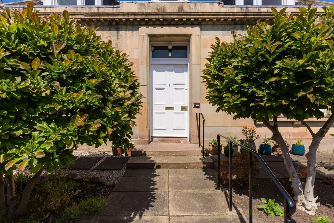 Dalrymple Crescent, Grange, EH9, photo 22