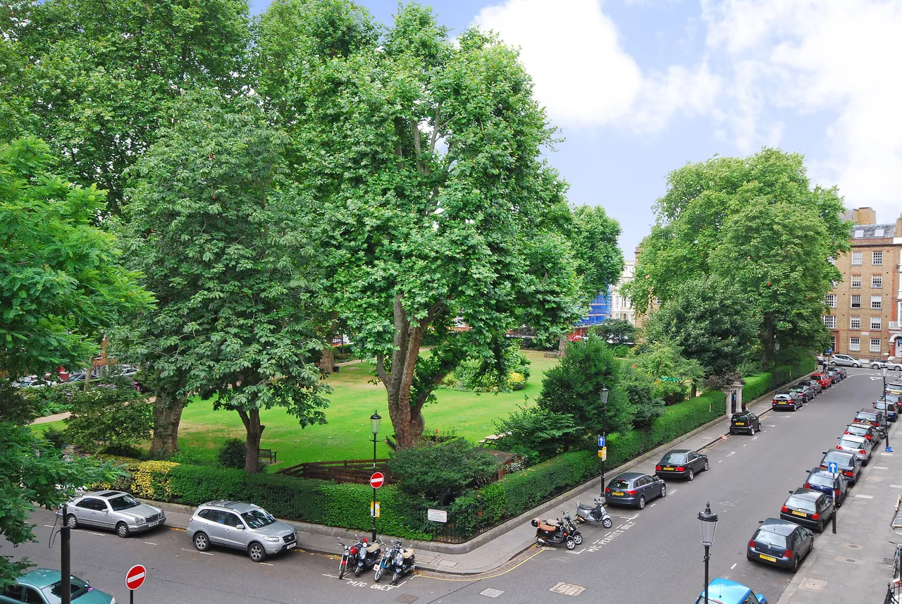 Flat 14, 16 Nevern Square, London, photo 7