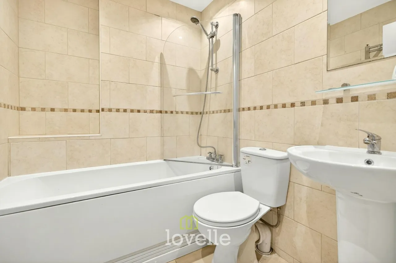 Buckingham Grove, Scartho Top, DN33, photo 10