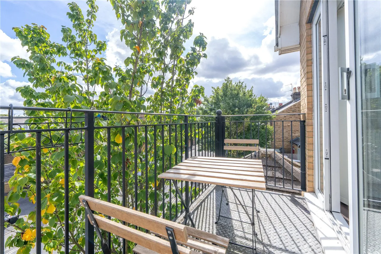 Second Cross Road, Twickenham, TW2 5RB, photo 7