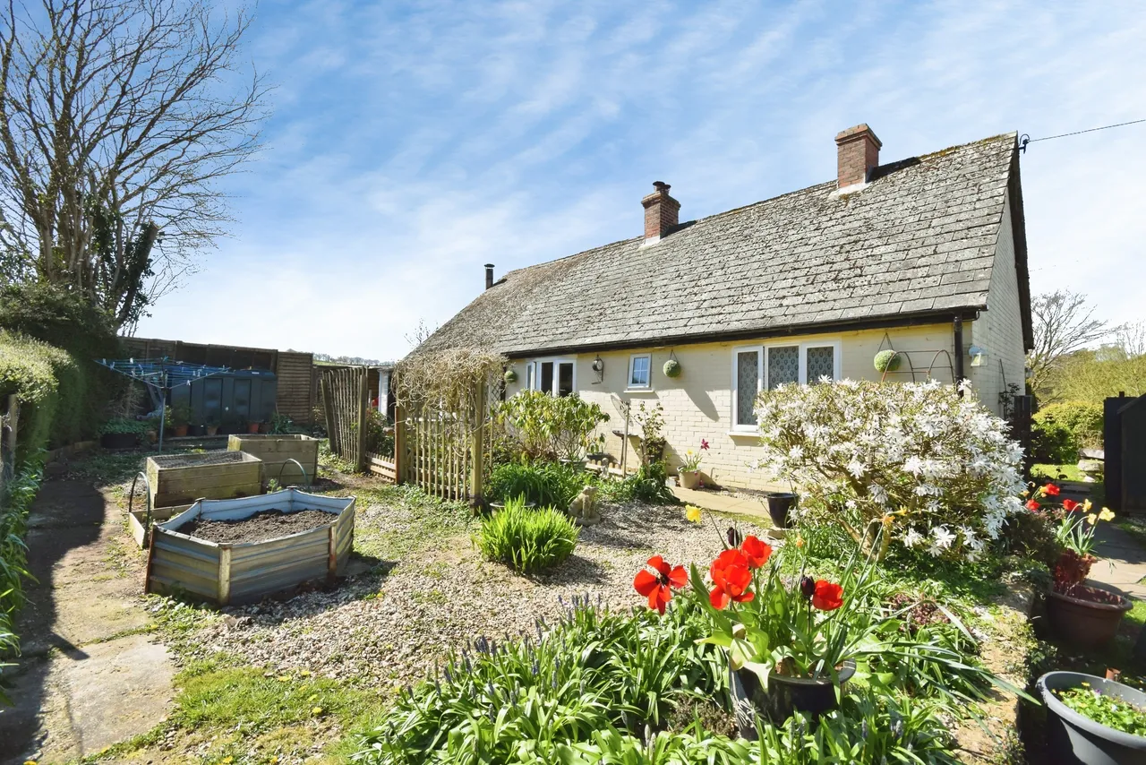 3 bed house for sale, West Street, Beaminster, DT8