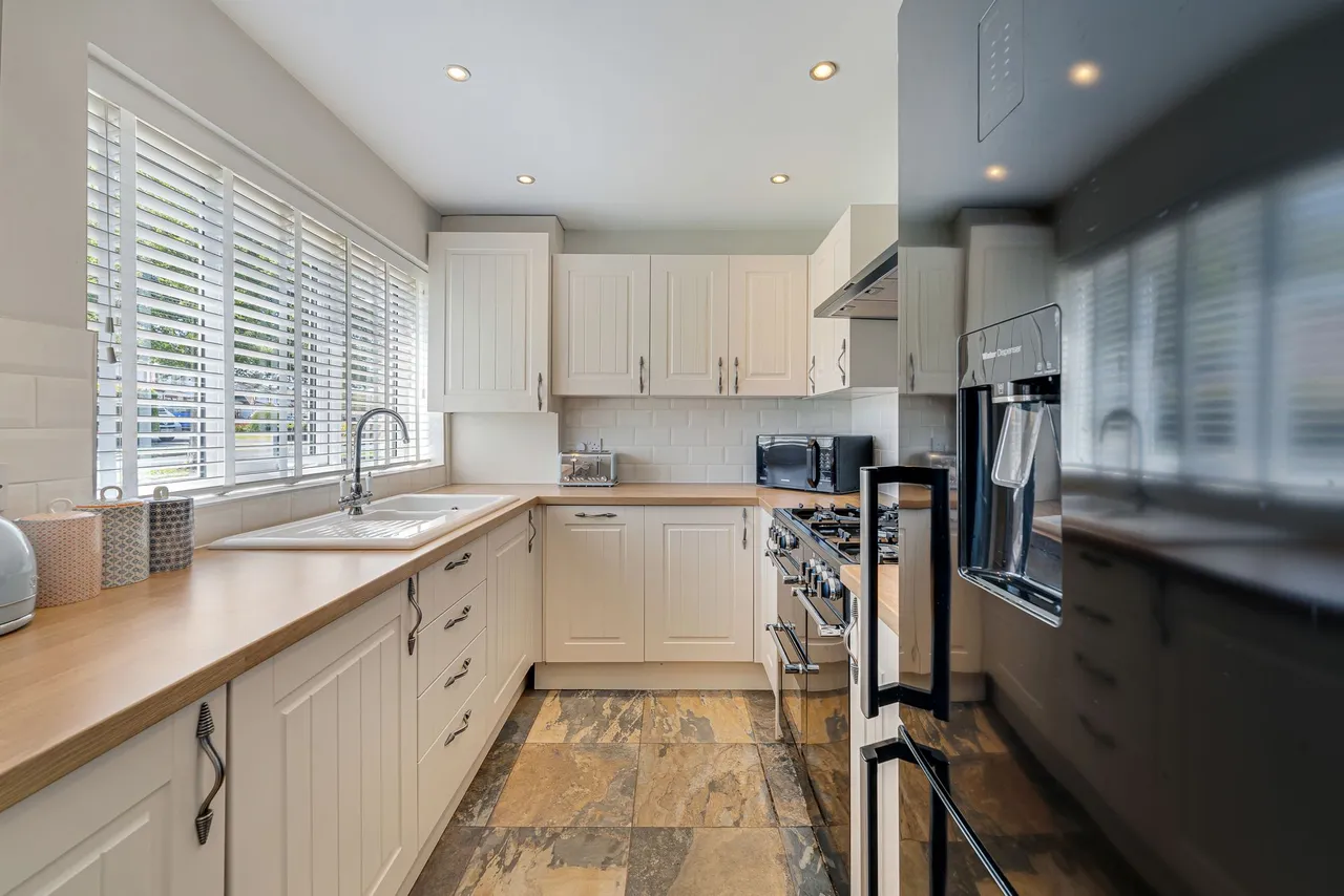 Grosvenor Road, Widnes, Widnes, WA8 9RB, photo 3
