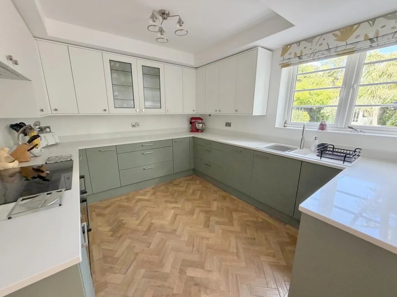 Sandbanks Road, BH14, photo 8