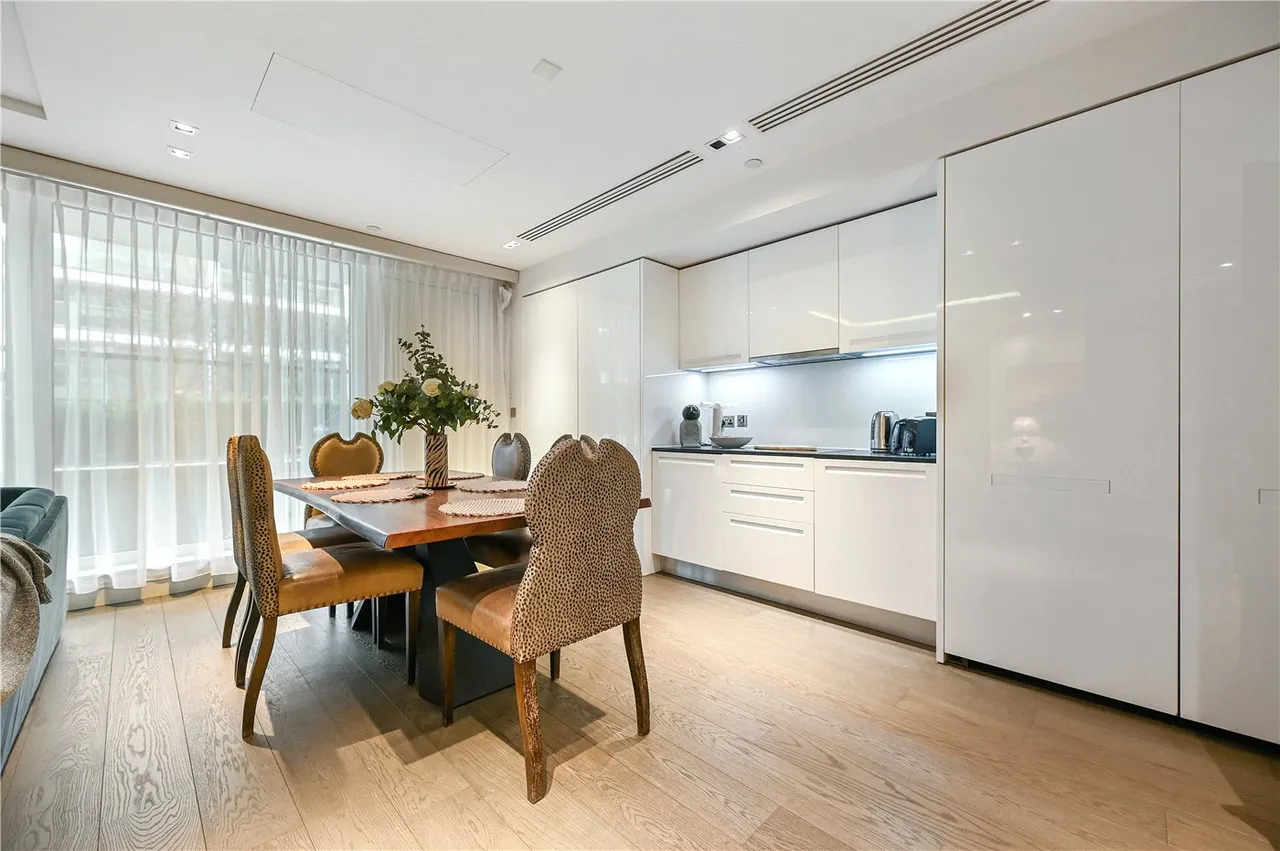 Charles House, Kensington High Street, London, W14, photo 3