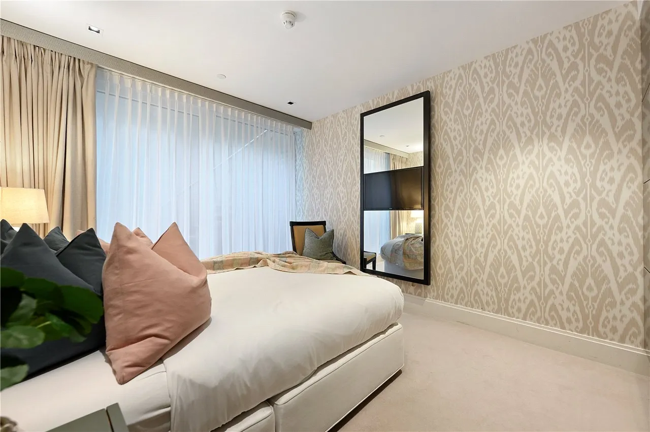 Charles House, Kensington High Street, London, W14, photo 10