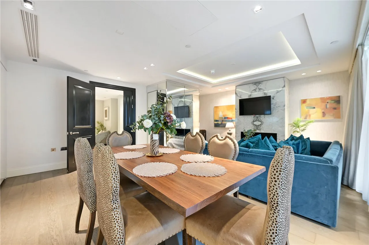 Charles House, Kensington High Street, London, W14, photo 6