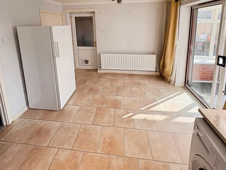 Kington Close, Willenhall, West Midlands, WV12, photo 4