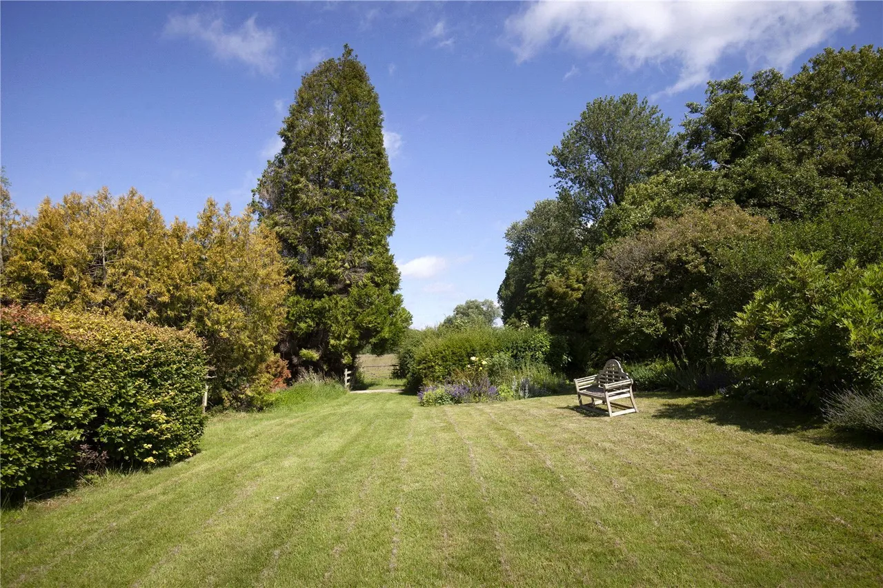 Mill Lane, Stratford sub Castle, Salisbury, Wiltshire, SP1 3LJ, photo 4