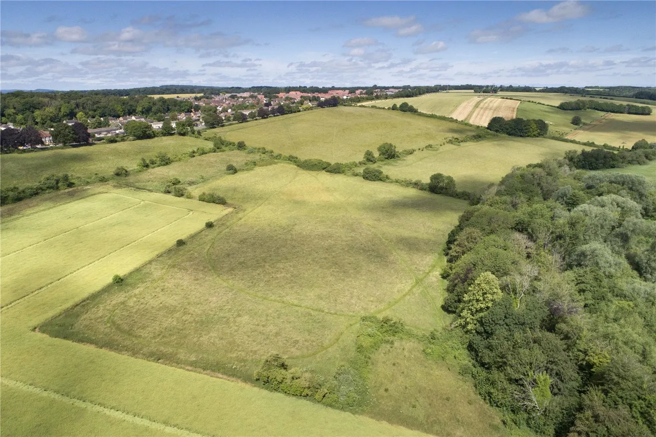 Mill Lane, Stratford sub Castle, Salisbury, Wiltshire, SP1 3LJ, photo 16