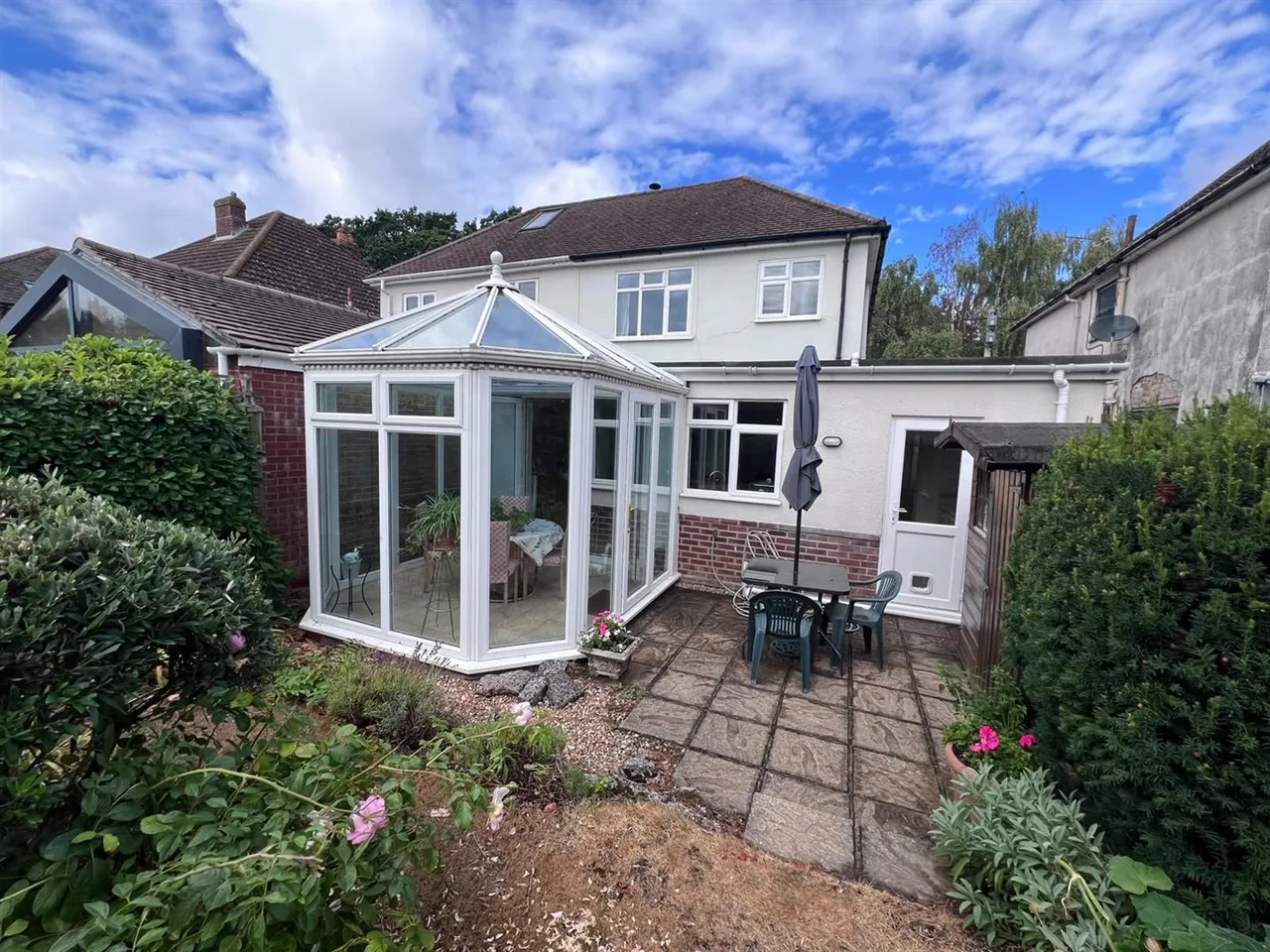Hound Road, Netley Abbey, Southampton, photo 13