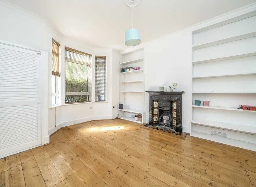 St. Georges Road, Hanworth, TW13, photo 2