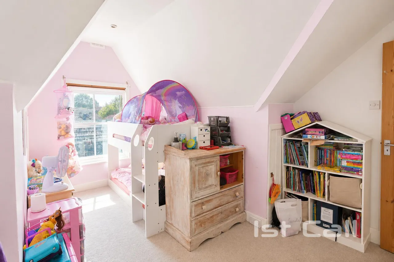 Westcliff Park Drive, Westcliff-On-Sea, photo 13
