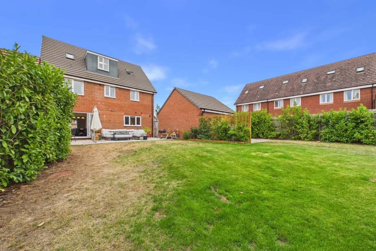 Felthouse Drive, Bishops Tachbrook, Leamington Spa, photo 11