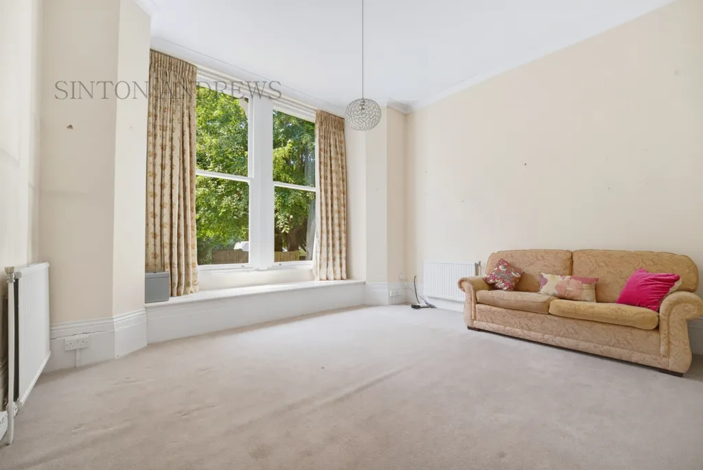 North Common Road, Ealing, photo 2