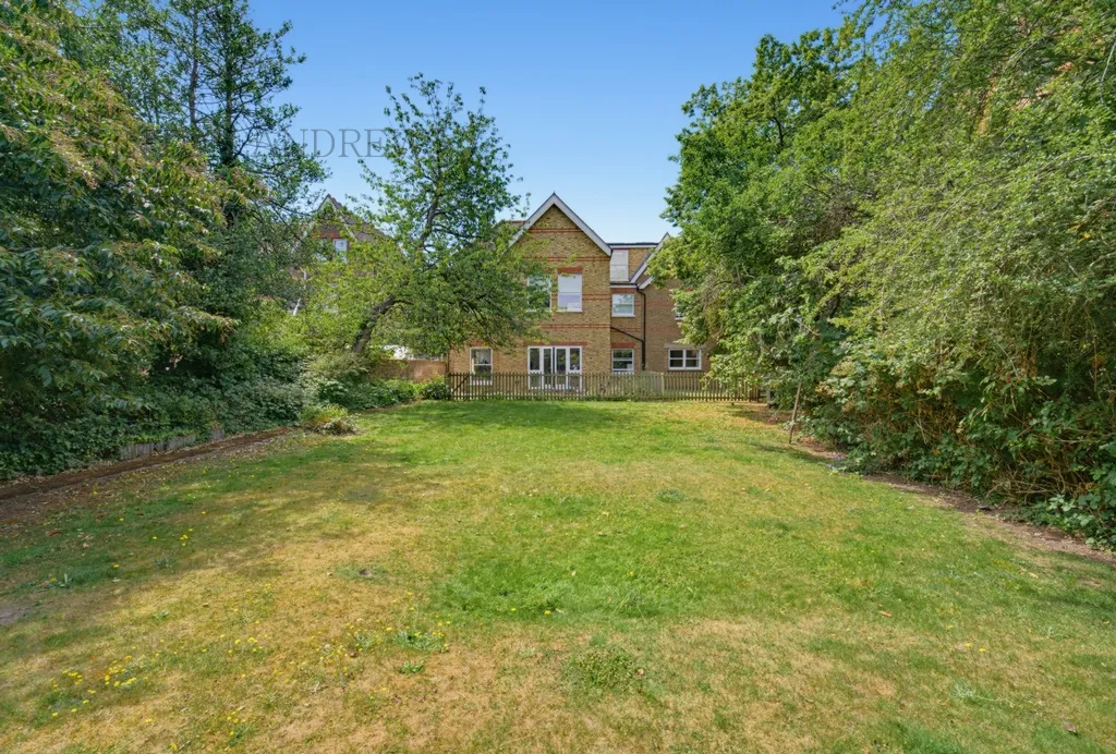 North Common Road, Ealing, photo 12